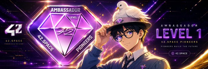 The image features a man wearing glasses, a tie, and a hat with a bird perched on top of his head. The background of the image is purple and has a diamond shape on it. The text "44" can be seen at the bottom left corner of the image. The caption below the image reads: "在世界杯来之前，好好钻研42", which seems to be related to a post or an event.