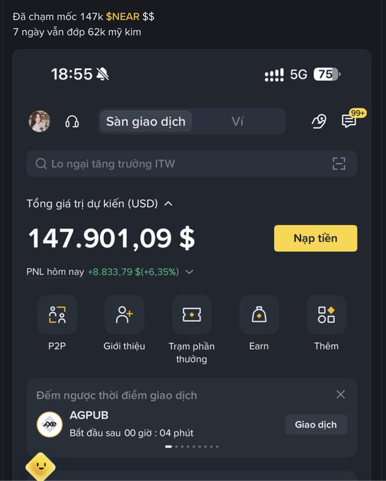A screenshot of a Vietnamese cryptocurrency exchange app (Binance) showing a total estimated value of 147,901.09 USD, with a banner indicating the $NEAR token has touched the 147k mark.