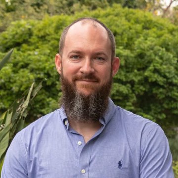 The image shows a portrait of Jameson Lopp, who, along with Zach Herbert, argues that the Coldcard exploit should prompt users to rethink trust assumptions in bitcoin self-custody, not abandon it.