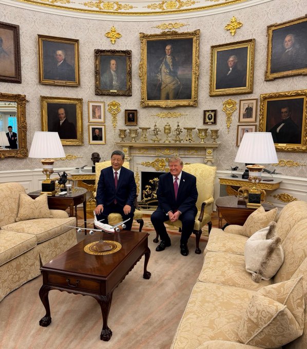 President Trump and Chinese President Xi Jinping are pictured together in the White House, an image relevant to the upcoming State Dinner hosting top tech and finance leaders.