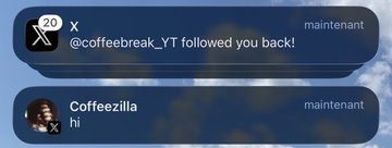Two Twitter/X notifications appear on a blue background: one from "X" (@coffeebreak_YT) reading "followed you back!" and another from "Coffeezilla" saying "hi," both timestamped "maintenant" (now). The notifications directly relate to the post's reference to Coffeezilla, suggesting the user is highlighting their interaction with the well-known media commentator as a notable or entertaining moment.