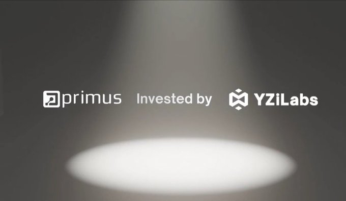 A spotlight-illuminated graphic featuring the logos 'primus' and 'YZiLabs' with the text 'Invested by' between them.
