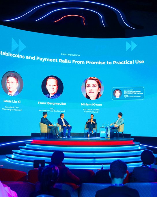 A panel discussion titled 'Stablecoins and Payment Rails: From Promise to Practical Use' features speakers Louis Liu Xi (FOMO Pay Singapore), Franz Bergmueller (Amnis Bank AG Switzerland), and Miriam Kiwan (Confirmo UAE), moderated by Henry Duckworth (Aptos Labs).