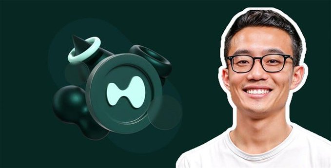 A man in glasses smiles beside a green 3D Hyperliquid (HYPE) logo, with the post noting that HYPE ETFs saw their first weekly net outflow of $7.26 million, ending a nine-week inflow streak per SoSoValue.