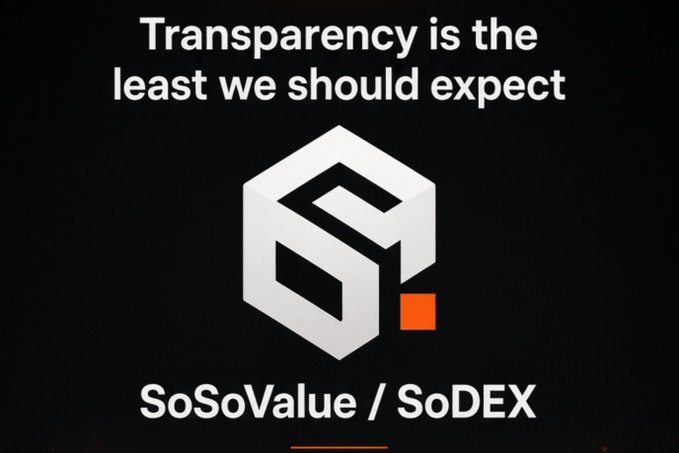 The image features the text “Transparency is the least we should expect” above the SoSoValue / SoDEX logo, set against a black background with an orange accent. It appears alongside criticism of the Soso Discord community for focusing on updates about the @sodex_official airdrop after 25 weeks, emphasizing the project’s transparency obligations.
