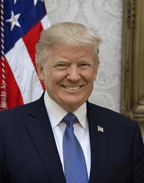 This image shows Donald Trump, whose company, Trump Media, is reported to hold 14,139 BTC, valued at approximately $900 million. The accompanying post highlights Trump Media's recent acquisition of 4,662 Bitcoin in July, signaling a continued expansion of their Bitcoin holdings.