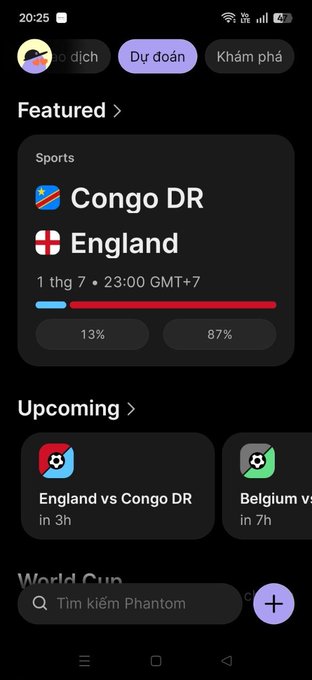 Vietnamese-language sports prediction app screenshot showing a featured match between Congo DR and England with betting percentages of 13% vs 87%, with upcoming World Cup matches listed.