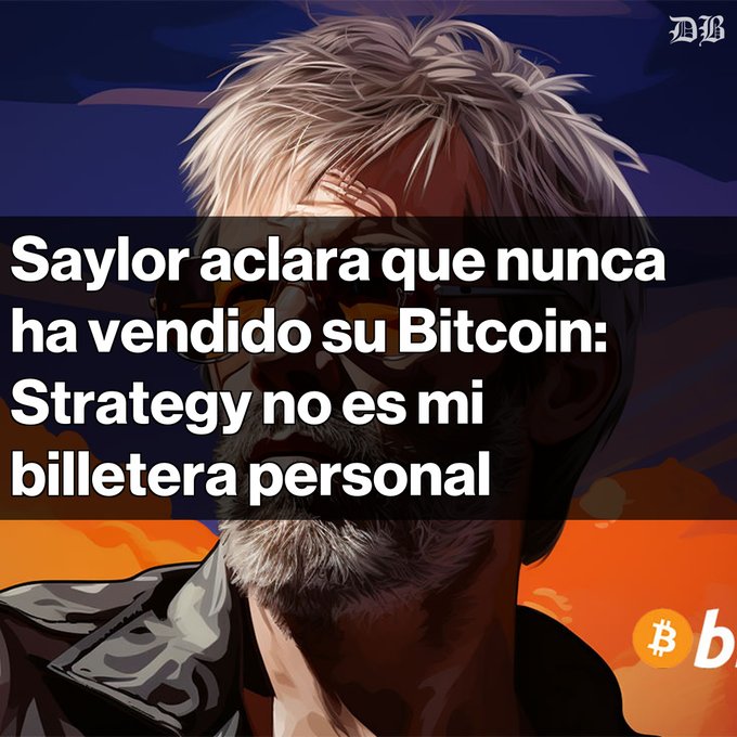 A stylized illustration of a man with white hair and sunglasses is overlaid with Spanish text reading 'Saylor aclara que nunca ha vendido su Bitcoin: Strategy no es mi billetera personal', with Bitcoin logos in the bottom right corner.
