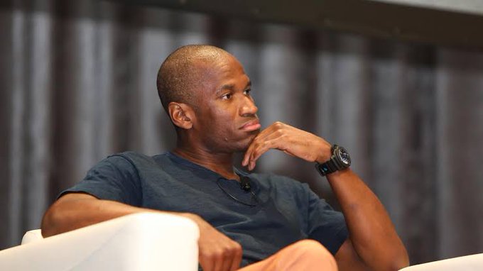 Arthur Hayes, co-founder of BitMEX, sits contemplatively in a chair, reflecting as the cryptocurrency exchange he founded officially shuts down trading after more than 11 years of operation.