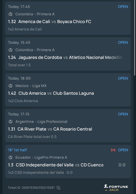 A FortuneJack sports betting slip displays five upcoming football matches—including America de Cali vs Boyaca Chico FC, Jaguares de Cordoba vs Atletico Nacional Medellin, and Club America vs Club Santos Laguna—with odds ranging from 1.24 to 1.42, supporting a promotional post advertising a $25 $SOL payout to users who follow and engage on Twitter.