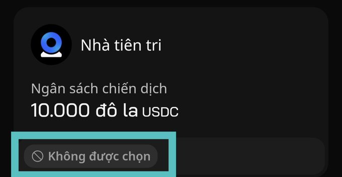 The image shows a post with text written in Vietnamese that reads "Khoong durg chon". The post appears to be about a Wallchain app or service, as there is a message asking if anyone has been selected for the app yet. The post also mentions that 10k people have joined and failed to log in, which could indicate a problem with the app's registration process or user experience.