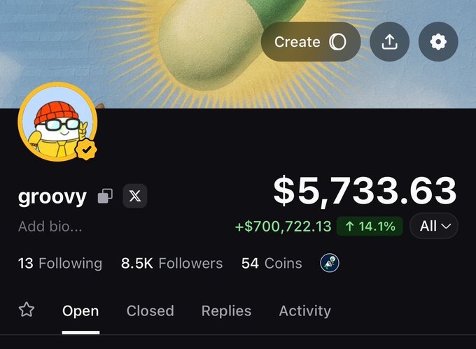A profile screen for a user named 'groovy' shows a portfolio value of $5,733.63 with a gain of +$700,722.13 (14.1%), 8.5K Followers, and 54 Coins.