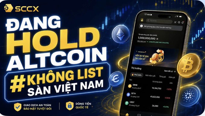 An advertisement for SCCX cryptocurrency exchange with bold text 'ĐANG HOLD ALTCOIN #KHÔNG LIST SÀN VIỆT NAM' showing a phone displaying trading screens with coins including BTC, ETH, and USDT.