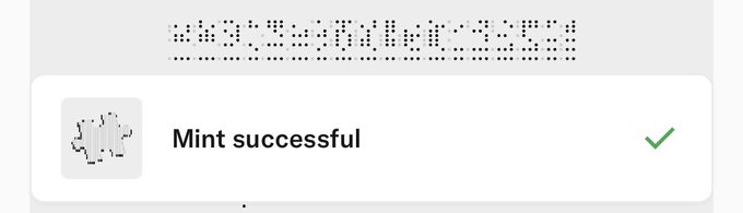 A confirmation screen displaying "Mint successful" with a green checkmark alongside the Bitcoin Ordinals inscription ID "2db305e4c0d1be1c4c43c10b531dde80352dd0fa98e54ad0b39a15e44ed3a395i0", supporting the post's announcement about successfully minting the Traceform inscription with the ₿-R4ted Community.