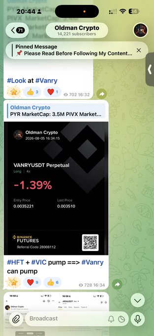The image shows a Telegram channel called "Oldman Crypto" with 14,221 subscribers displaying trading updates for VANRY/USDT Perpetual, showing a -1.39% change over 4x leverage with an entry price of 0.0035221 and last price of 0.003510. The post humorously contrasts the "simple" #Vanry setup mentioned in the caption with the channel's actual short position showing a small loss, suggesting the trade was in line with a 5-hour trading horizon rather than a quick win.