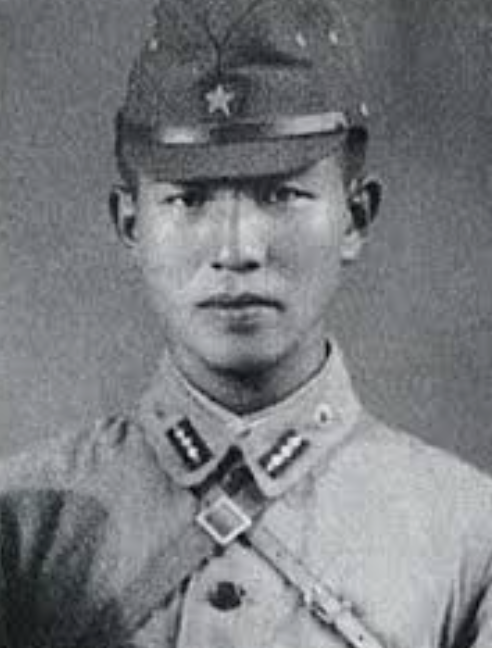 This is a black and white portrait of a man in a military uniform with a cap featuring a star. The image is likely used metaphorically, representing the long-term "staking" and anticipation for "airdrops" mentioned in the accompanying post.