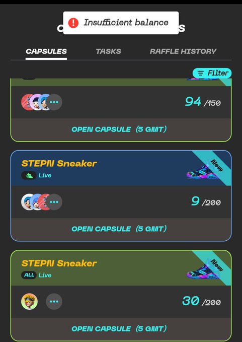 The image shows a screenshot of an insupportable balance app screen with three different screens displayed, each containing information about sports shoes including their names and prices. The main caption on this particular screen seems to be a response related to another content within the app.