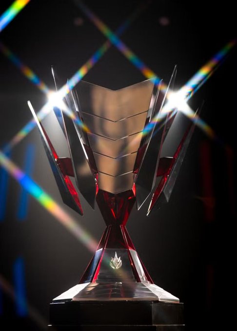 A gleaming CBLOL Playoffs trophy is shown against a dramatic, prismatic light backdrop. The image accompanies the post’s Polymarket win probabilities: LOS 42%, FURIA 35%, LOUD 20%, Vivo Keyd Stars 6%, paiN Gaming 3%, and RED Canids 1%.