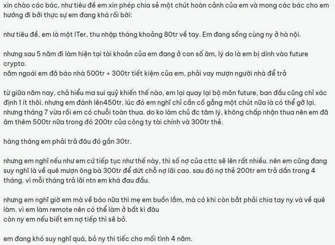 A block of Vietnamese text recounting a personal story about financial losses from cryptocurrency futures trading and accumulating debt over 5 years.
