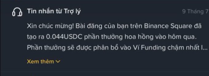 Vietnamese-language Binance notification message reading 'Tin nhắn từ Trợ lý' announcing a reward of 0.044 USDC from a Binance Square post.