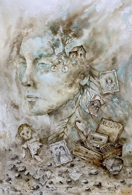 A surreal watercolor illustration blends a large, melancholic human face with scenes of a house, a child on a bicycle, old photographs, a teddy bear, and a wooden box labeled 'ALBUM'.