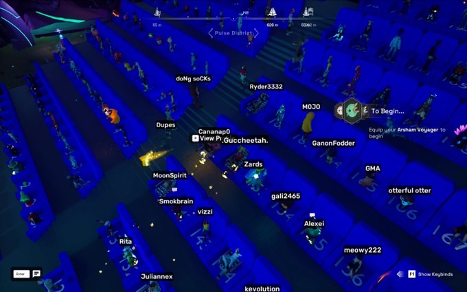 A Fortnite battle royale match screenshot showing the 'Pulse District' area with multiple player names visible including Ryd3r3332, GanonFodder, Cananap0, MoonSpirit, and many others scattered across the blue-lit map.