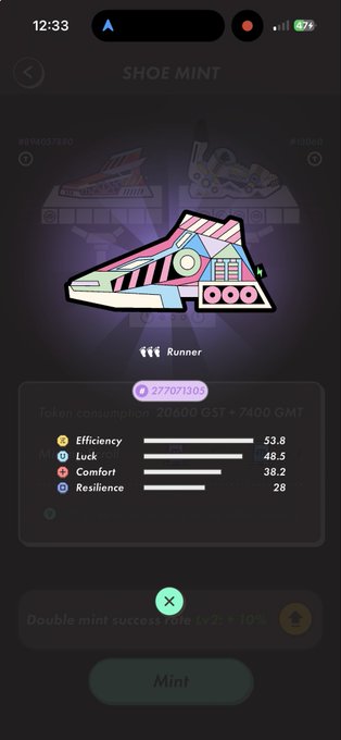 The image shows a phone screen with an app icon for a shoe mint game, which appears to be a mobile application designed for users to rate their shoes. The user interface displays various options such as "Shoe Mint" and "StepN", along with a list of shoe ratings provided by other players. The post in the image is titled "最近のミント報告② エピトレレアトレ ー#STEPN ー#自力でレジェクトレ".