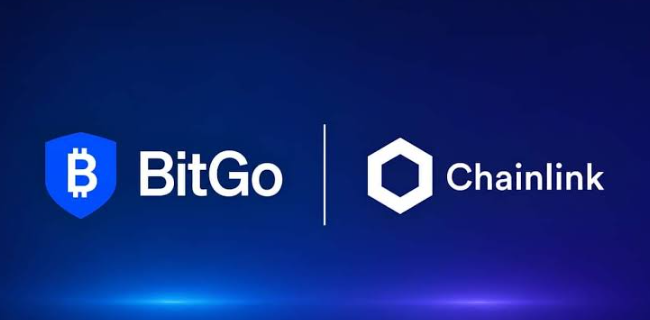 The image displays the BitGo and Chainlink logos side by side on a dark blue background, visually representing the partnership announced in the post where WBTC will transition from LayerZero to Chainlink CCIP as its exclusive cross-chain infrastructure for moving over $7.7 billion in assets.