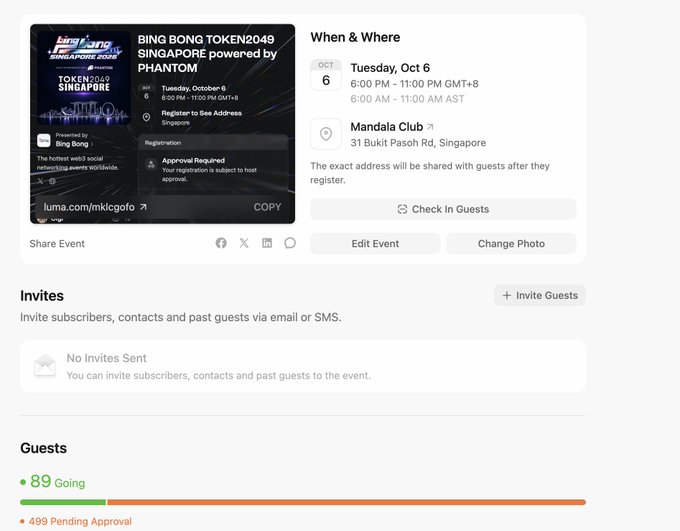 The image shows an event management dashboard for "BING BONG TOKEN2049 SINGAPORE powered by PHANTOM" scheduled for Tuesday, October 6 at Mandala Club in Singapore, with a progress bar indicating 89 guests "Going" and 499 "Pending Approval." This visual aligns with the post's excitement about the 500 pending approvals for the Singapore event, confirming the high demand referenced in the caption.
