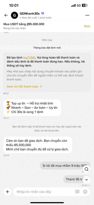 Screenshot of a Binance P2P chat showing a user who accidentally bought 95,000,000 VND ($3,700) instead of 9,500,000 VND ($370), with the seller (Top ưu tín, Chi 30s là xong 1 lệnh) demanding the exact amount transferred and threatening to file a complaint.