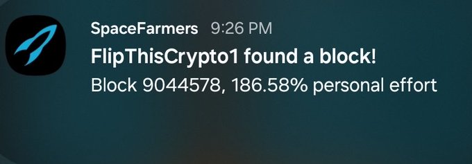 A Discord notification from SpaceFarmers at 9:26 PM announcing 'FlipThisCrypto1 found a block!' - Block 9044578, 186.58% personal effort.