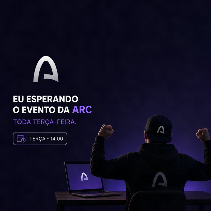 A promotional graphic with Portuguese text 'EU ESPERANDO O EVENTO DA ARC TODA TERÇA-FEIRA. TERÇA • 14:00' alongside an 'A' logo and a person at a desk wearing the logo on their cap and hoodie.