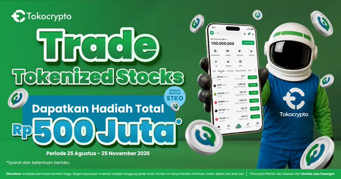 This promotional image features Tokocrypto's mascot in a spacesuit holding a smartphone displaying a trading interface, advertising their "Trade Tokenized Stocks" campaign with a total prize pool of Rp500 Juta, running from August 25 to November 25, 2026. A badge highlights "Dapatkan Hadiah STKO" alongside floating coin graphics, encouraging participation in the $SPCXB tokenized stock trading campaign mentioned in the accompanying post.