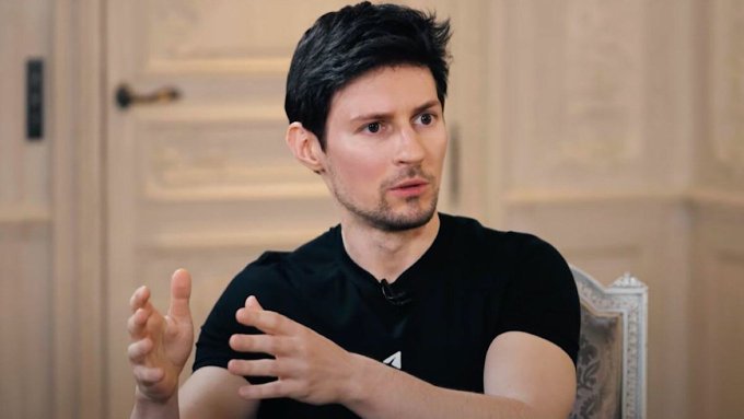 The image shows Pavel Durov, the founder of Telegram, gesturing while speaking in what appears to be an interview setting. This relates to the post as it is Durov himself who announced the upcoming integration of the non-custodial GRAM crypto wallet directly into the Telegram app.