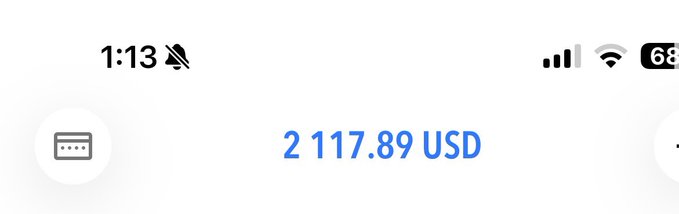 A mobile screenshot shows a trading app with an account value of “2 117.89 USD.” It illustrates the post’s warning about greed and letting trading gains or losses drive emotion.