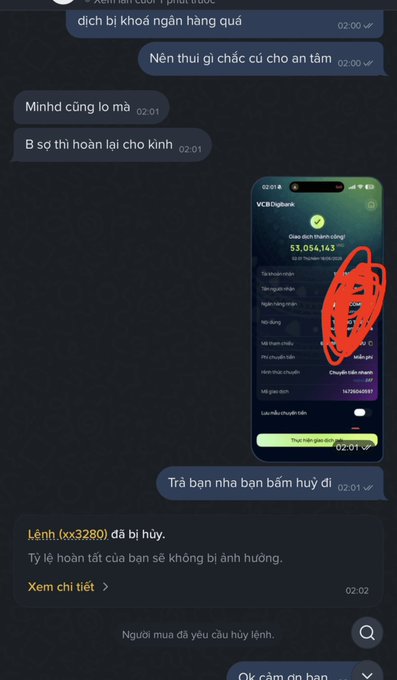 A Telegram chat screenshot in Vietnamese discussing a VCBDophin order, showing order ID '53.054.143', a screenshot of the order details with red scribbles, and messages about cancellation. Visible text includes 'Lệnh (xx3280) đã bị hủy' and 'Tỷ lệ hoàn tất của bạn sẽ không bị ảnh hưởng'.