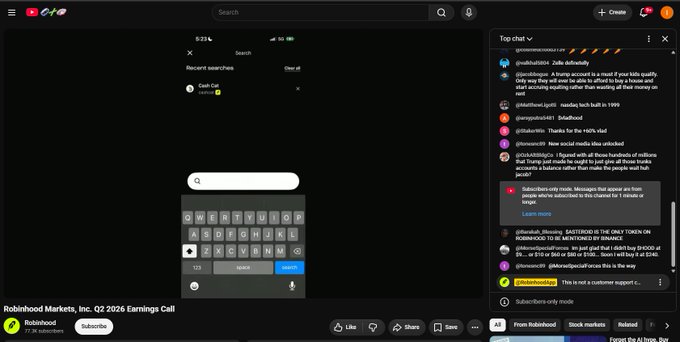 The image shows a YouTube livestream of "Robinhood Markets, Inc. Q2 2026 Earnings Call" with a chat panel on the right where users discuss "$CASHCAT," a meme token, with comments noting its appearance on Robinhood's coin list—directly supporting the caption's claim that Robinhood shilled $CASHCAT live during their earnings call.