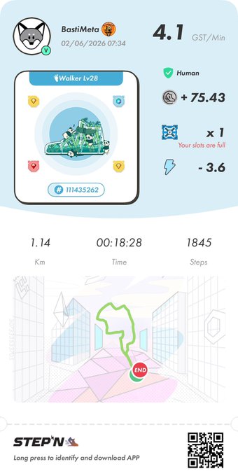 The image shows a page on a website with information about a daily walk challenge. The primary focus of the presentation is a map that outlines a route for those participating in the challenge. The text provides details such as the number of steps taken, distance covered, calories burned, and even offers tips on how to maximize these numbers based on one's age or weight. Additionally, there are icons representing various fitness-related activities, indicating possible methods for tracking progress during the walk.