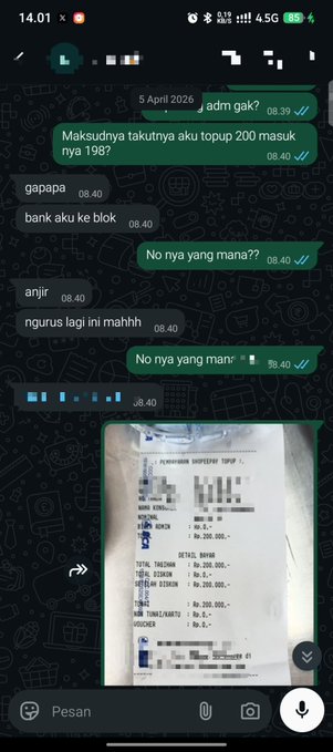 A WhatsApp chat screenshot in Indonesian discussing a top-up of 200 with admin, accompanied by a photo of a transaction receipt showing account details and payment amounts.