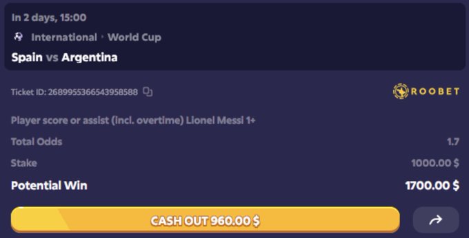 The image shows a Roobet betting slip for the Spain vs Argentina World Cup match with a $1000 stake on Lionel Messi to score or assist, featuring a cash-out option of $960, which the post references by joking about giving $50 in comments if Messi scores in the World Cup Final.