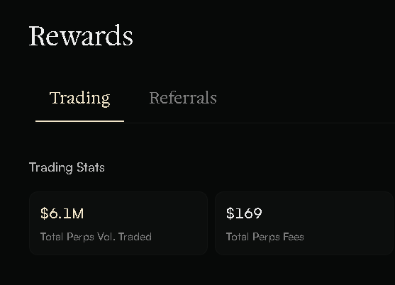 The screenshot shows a Trading rewards dashboard displaying **$6.1M** in Total Perps Volume Traded and **$169** in Total Perps Fees, supporting the post's milestone celebration of hitting $6M volume on @arcus_xyz with a next target of $10M before the platform reaches $1B total volume.