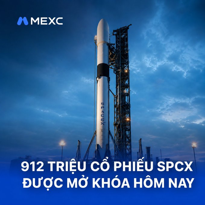 A SpaceX rocket stands on a launch pad at dusk, overlaid with the MEXC logo and the text '912 TRIỆU CỔ PHIẾU SPCX ĐƯỢC MỞ KHÓA HÔM NAY'.