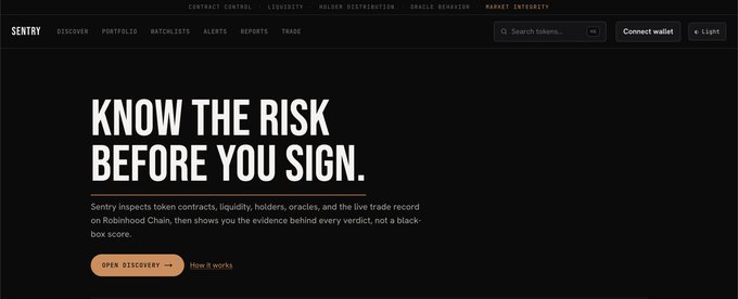 A screenshot of the Sentry website homepage with the headline "KNOW THE RISK BEFORE YOU SIGN." and the subtitle explaining that Sentry inspects token contracts on Robinhood Chain.