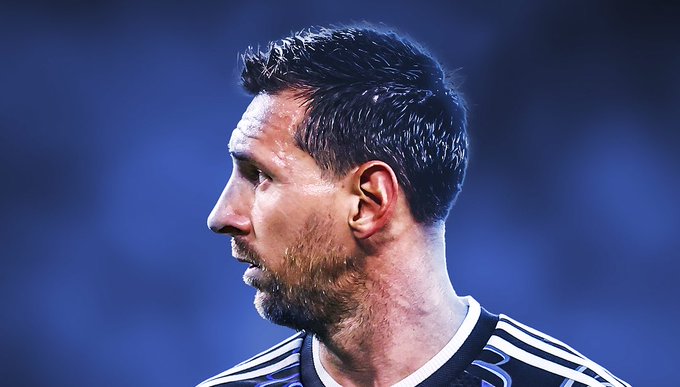 A close-up profile photo of soccer player Sergio Agüero wearing an Argentina national team jersey.