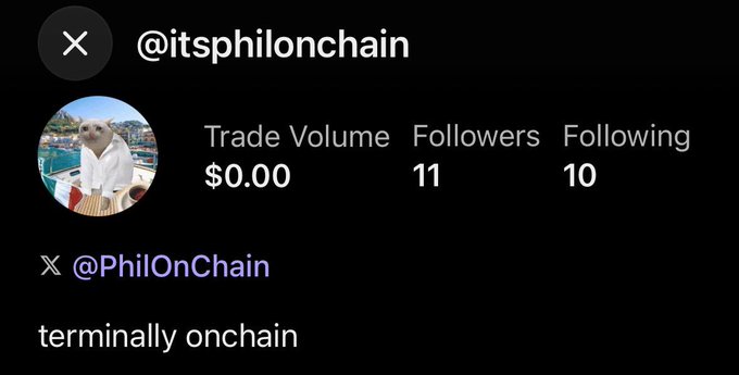 The image shows a Phantom wallet profile screen for user @itsphilonchain (@PhilOnChain), displaying $0.00 trade volume, 11 followers, and 10 following, with the tagline "terminally onchain." This profile serves as visual proof of the poster's Phantom wallet, which they're promoting in their referral announcement offering 10% off trading fees for new users.