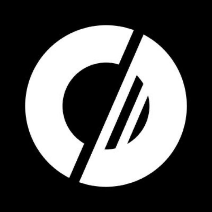 A stylized white logo featuring a circular design with diagonal slash elements on a black background. The post appears to be promoting a project called "@solsticefi" by highlighting it as a "project with zero haters."