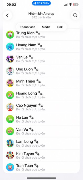Telegram group member list titled 'Nhóm kin Airdrop' (342 thành viên) showing Vietnamese names with 'lâu rồi chưa trực tuyến' (long time no online) status.