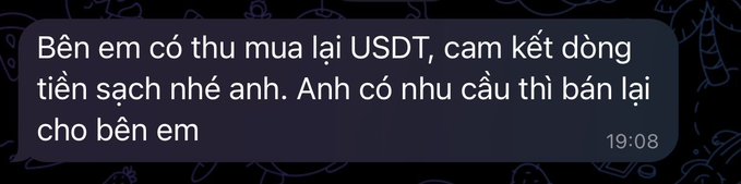 A Vietnamese chat message reading "Bên em có thu mua lại USDT, cam kết dòng tiền sạch nhé anh. Anh có nhu cầu thì bán lại cho bên em" (timestamped 19:08) offering to buy back USDT with guaranteed clean funds. The post warns viewers about suspicious P2P USDT buyback offers like this one, advising to block such messages since even major exchanges face fraud risks.