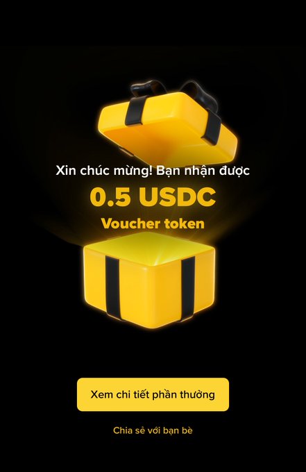 A Vietnamese-language reward screen congratulating the user with 'Xin chúc mừng! Bạn nhận được 0.5 USDC Voucher token' (Congratulations! You received a 0.5 USDC voucher token).