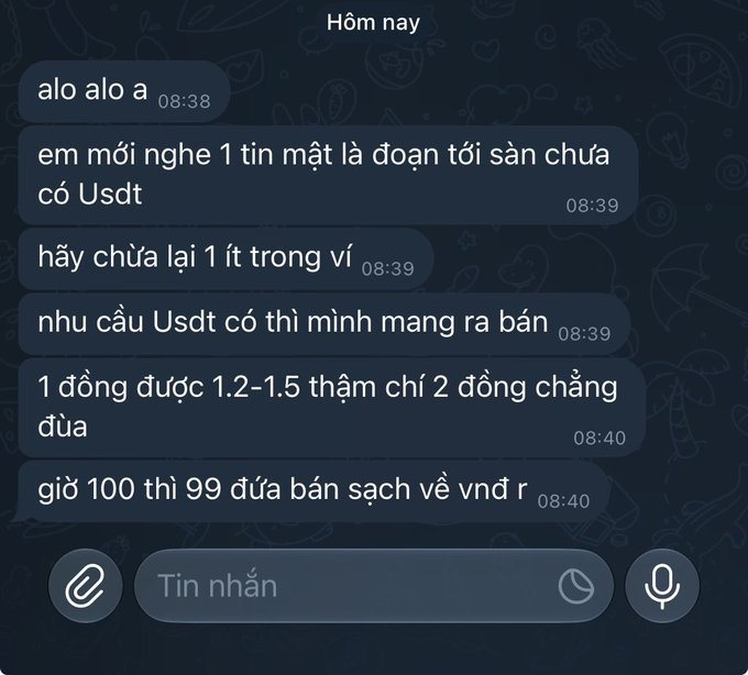A Vietnamese Telegram message thread where a contact claims to have secret news about needing USDT, advising to keep 1 USDT in your wallet as they have buyers willing to pay 1.2-2x.